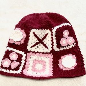 NEW Girlâs Maroon Floral Knit Beanie Hat Size 4-6X